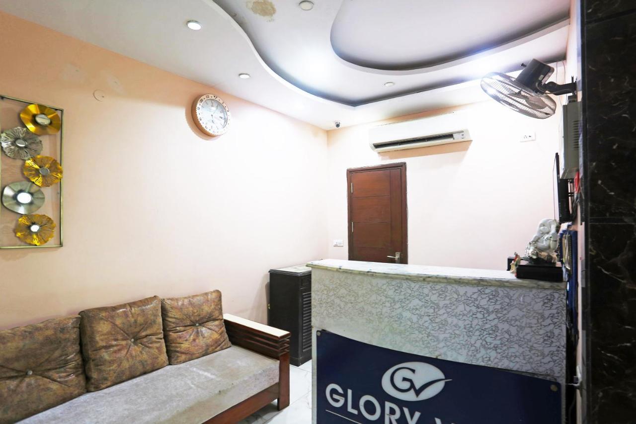 Capital O 23188 Glory Villa Nuova Delhi Esterno foto