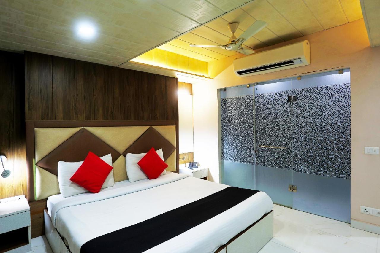Capital O 23188 Glory Villa Nuova Delhi Esterno foto